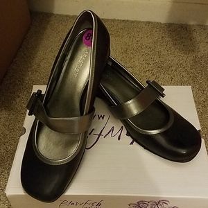 Kenneth Cole Reaction Very Mary Mary Jane Wedges
